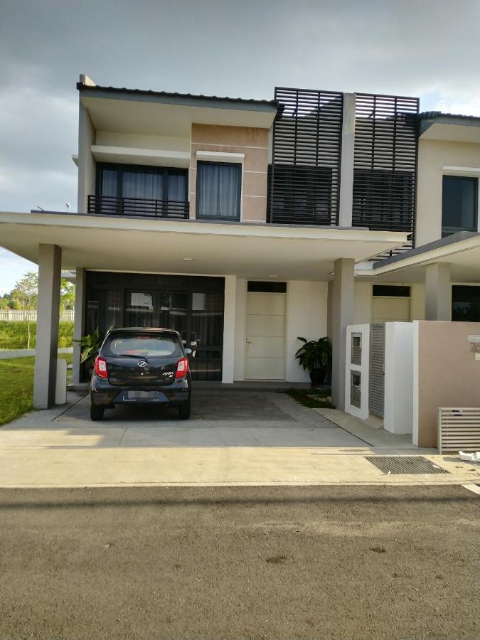 Pinevalley Homestay Putrajaya Presint 12 Exterior photo